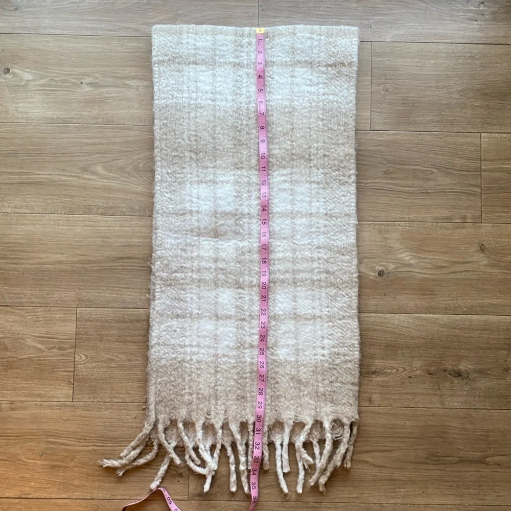 Abercrombie and Fitch Chunky Scarf